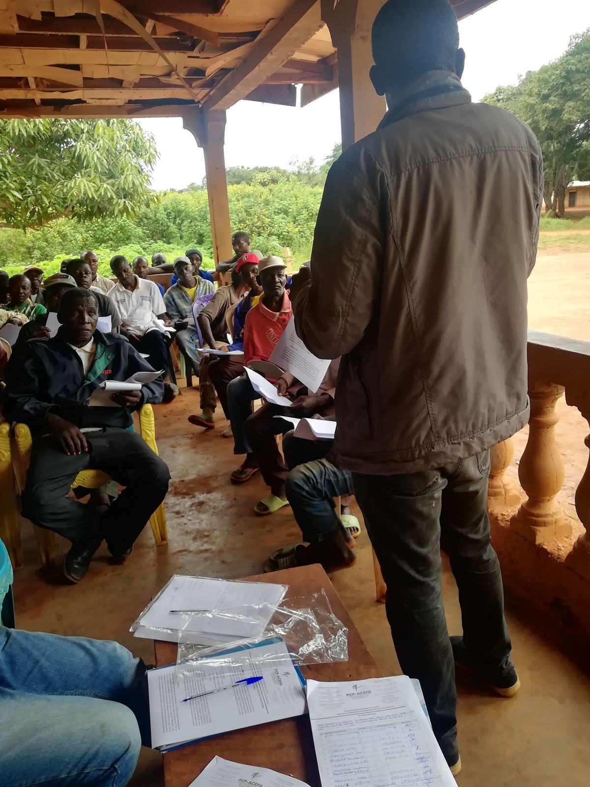 Atelier de formation en gestion, en salle communautaire